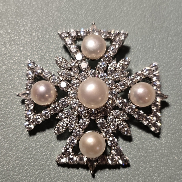 Kenneth Jay Lane Jewelry - Vintage And Rare Kenneth Jay Lane Maltese Cross Combo Brooch/Pendant